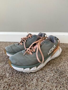Hoka Women's Gray and Pink Athletic Running Sneakers